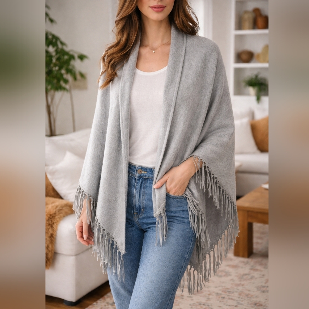Pinotti Made in Italy Gray Wool Cashmere Fringe Shawl Wrap OS Luxury Scarf